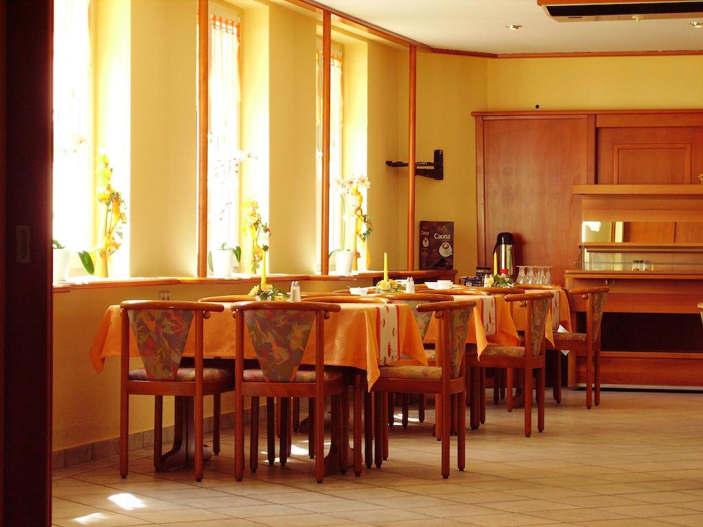 شيمنيتز Hotel Siegmar Im Geschaftshaus المظهر الخارجي الصورة