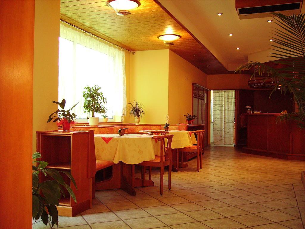 شيمنيتز Hotel Siegmar Im Geschaftshaus المظهر الخارجي الصورة